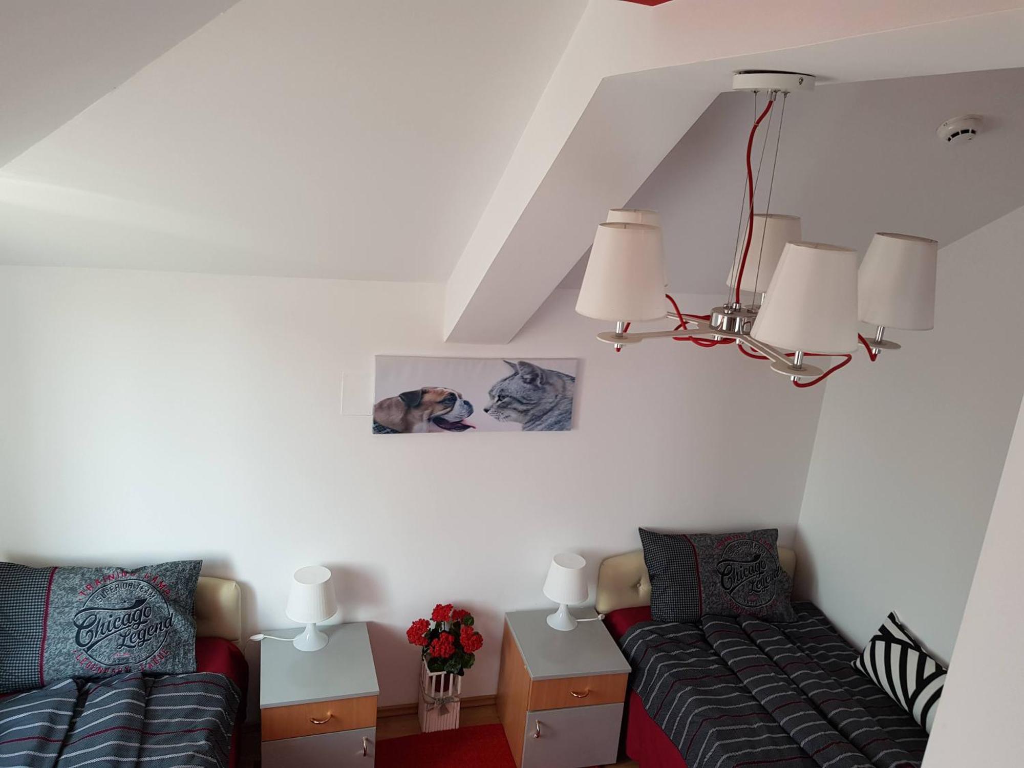 Lux Apartments With Pool Dex Zemun Polje الغرفة الصورة